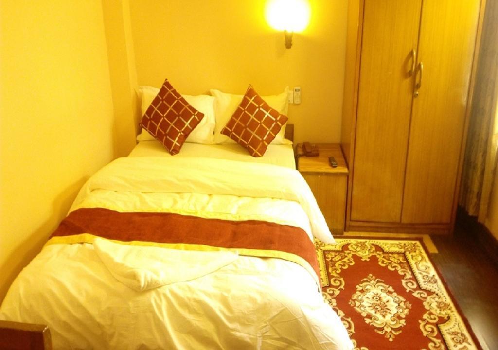 Festoon Hotel Katmandu Dış mekan fotoğraf